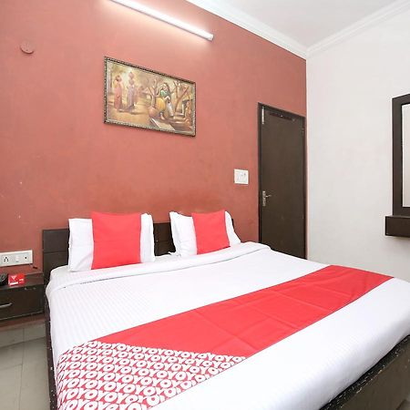 Oyo 12972 Hotel Krishna Castle Amritsar Exteriör bild