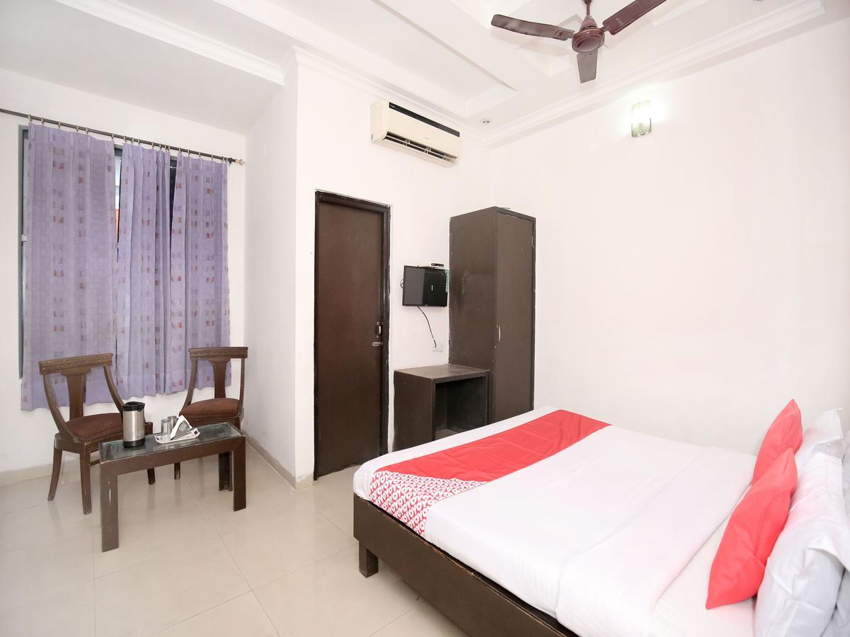 Oyo 12972 Hotel Krishna Castle Amritsar Exteriör bild