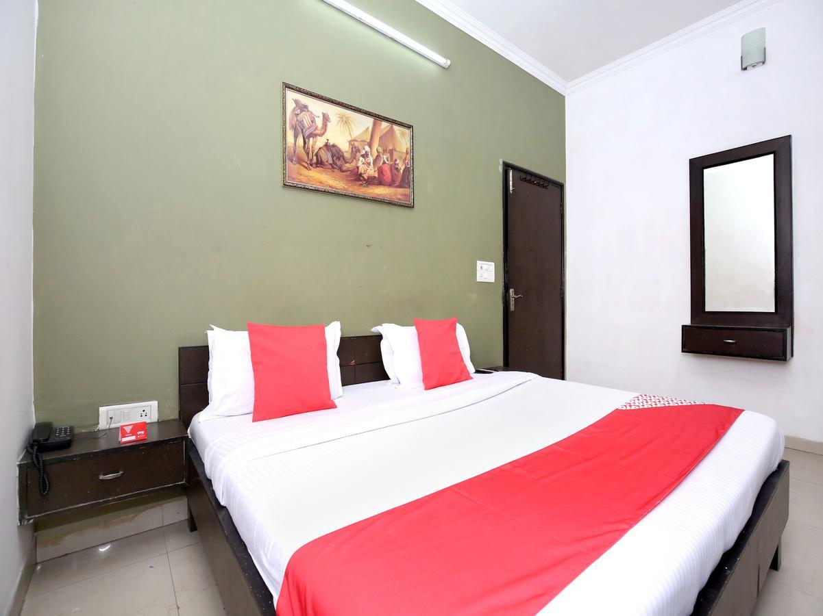 Oyo 12972 Hotel Krishna Castle Amritsar Exteriör bild