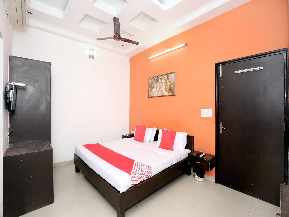 Oyo 12972 Hotel Krishna Castle Amritsar Exteriör bild