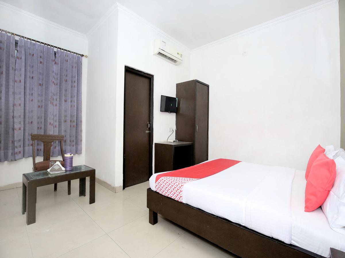 Oyo 12972 Hotel Krishna Castle Amritsar Exteriör bild